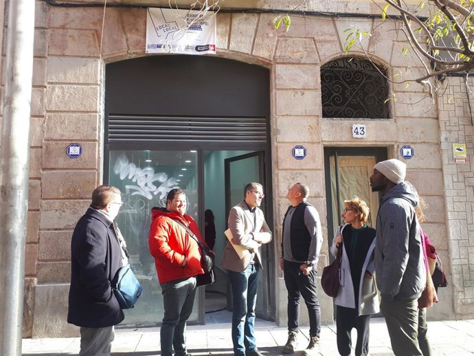 Uno De Los Bajos De Protección Oficial En La Calle Robador, En El Distrito De Ciutat Vella