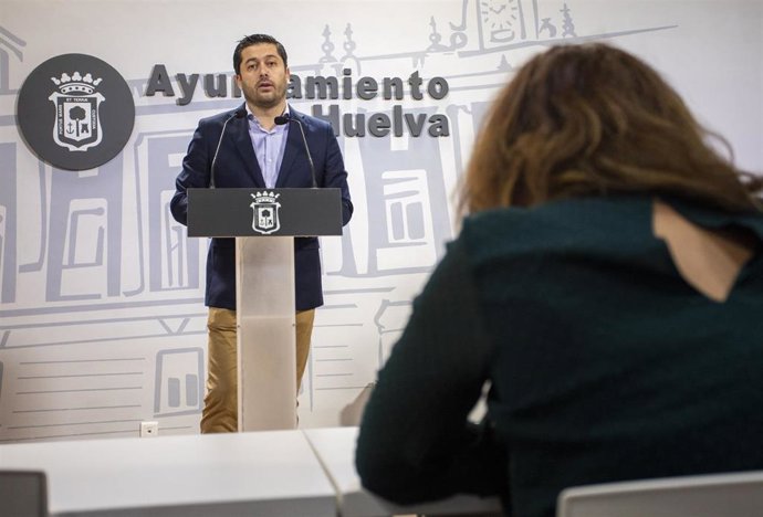 El portavoz del equipo de gobierno del Ayuntamiento de Huelva, Francisco Baluffo (PSOE).