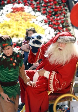 Desfile Papá Noel en Murcia el día de Nochebuena