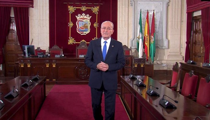 El alcalde de Málaga, Francisco de la Torre, durante su mensaje de Navidad 2019