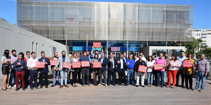 Alcaldes y alcaldesas del PSOE y otros dirigentes piden el pago de materiales del PFEA