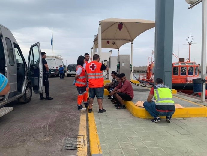 Inmigrantes llegados a las Islas Chafarinas en una imagen de archivo