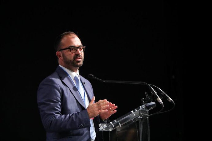 El ministro de Educación de Italia, Lorenzo Fioramonti.