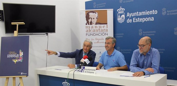 Málaga.- El Ayuntamiento y la Fundación Manuel Alcántara presentan el  Premio de Novela Ciudad de Estepona 