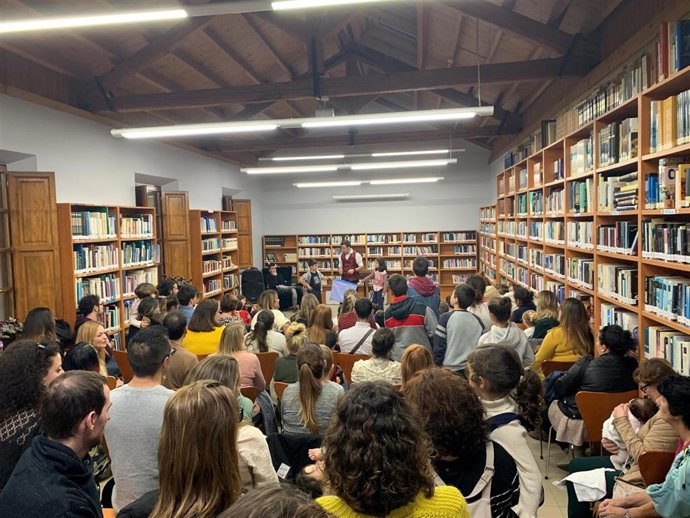 El Gobierno convoca una nueva edición de EnREDarte para compañías y artistas