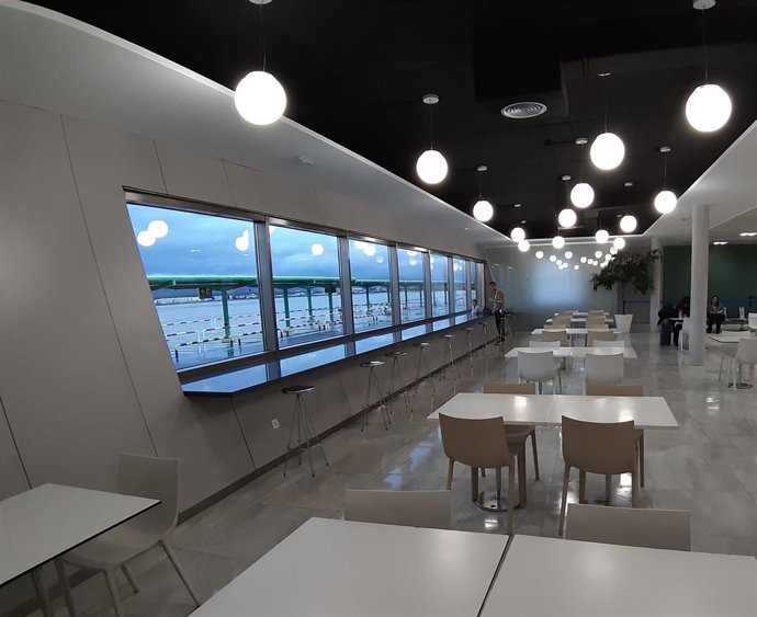 Imagen de la nueva zona de cafetería del Aeropuerto Federico García Lorca Granada-Jaén