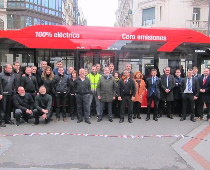 Alfonso GIl presenta los nuevos buses ecológicos de Bilbobus