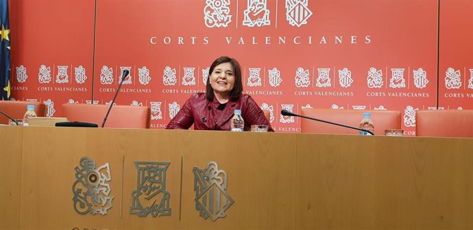 Isabel Bonig en rueda de prensa