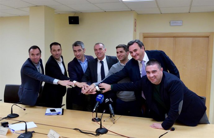 Acuerdo de los grupos de la Mancomunidad de Municipios de la Costa del Sol occidental, que aprueba sus nuevos estatutos