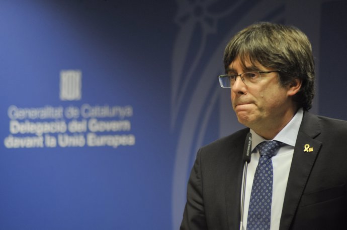 19 December 2019, Belgium, Brussels: Carles Puigdemont, former president of the Catalan government speaks at a press conference. Photo: Nicolas Landemard/Le Pictorium Agency via ZUMA/dpa