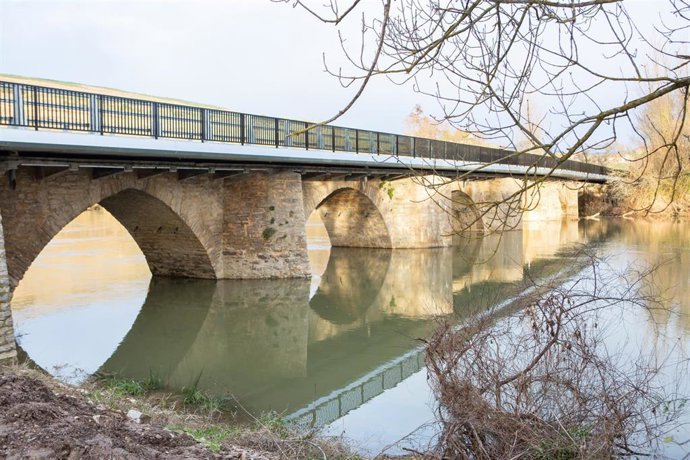 Estado actual del reformado puente de Ibero