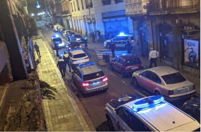 La Ertzaintza detiene a dos asaltantes en San Francisco (Bilbao)