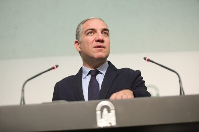 El consejero de Presidencia, Administración Pública e Interior y portavoz del Ejecutivo andaluz, Elías Bendodo, durante la rueda de prensa posterior al Consejo de Gobierno