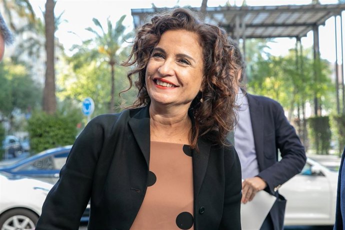 La ministra de Hacienda, María Jesús Montero, participa en un desayuno-coloquio organizado por la cadena SER.