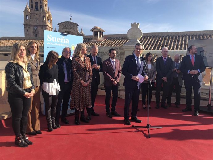El alcalde de Murcia, José Ballesta, con todo el equipo de la Corporación hace balance del año 2019