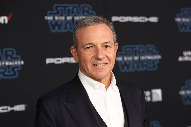 Bob Iger, CEO de Disney, en la premiere de El ascenso de Skywalker