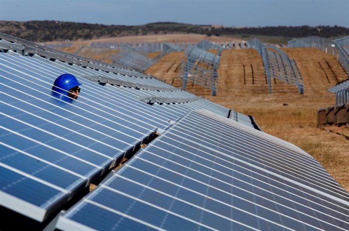 [Grupoextremadura] Nota Informativa / Núñez De Balboa Finalizada: Iberdrola Concluye En Un Año La Construcción De La Mayor Planta Fotovoltaica De Europa