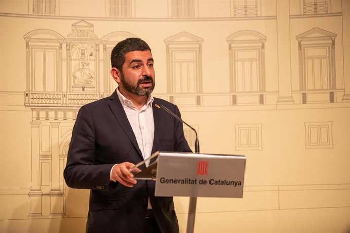 El conseller de Trabajo, Asuntos Sociales y Familias de la Generalitat, Chakir el Homrani (archivo)