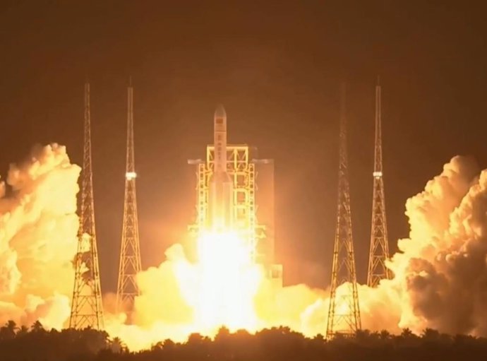 China estrena nuevo cohete con el que planea llegar a Marte 