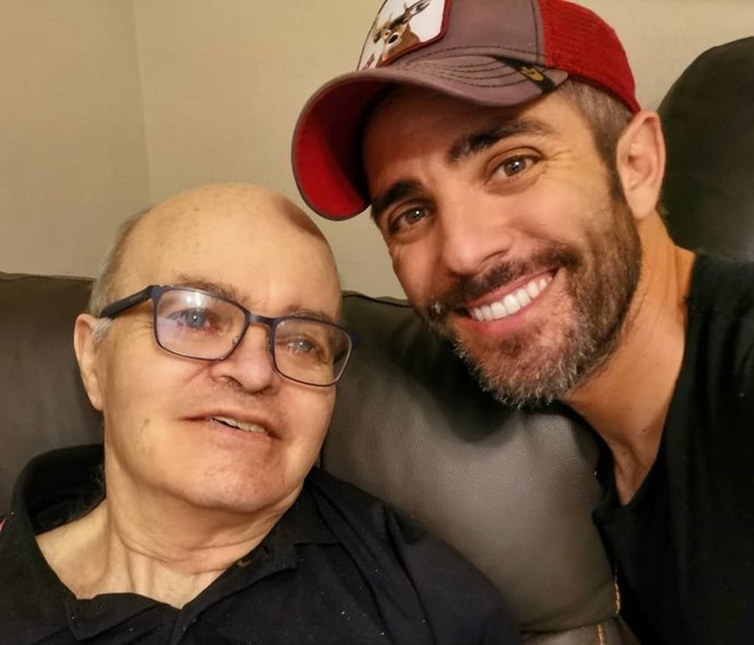 Roberto Leal y su padre