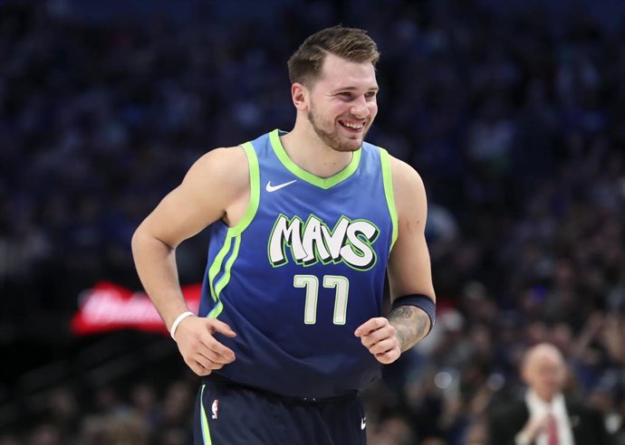 Luka Doncic con los Dallas Mavericks