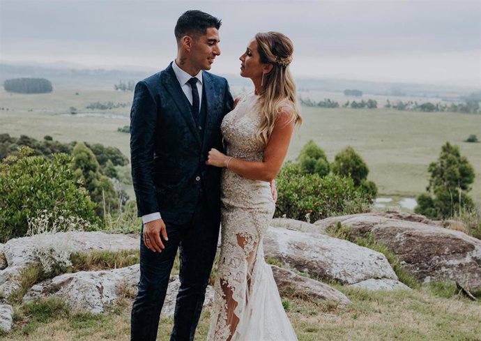 Segunda boda del futbolista Luis Suárez y su mujer Sofía Balbi