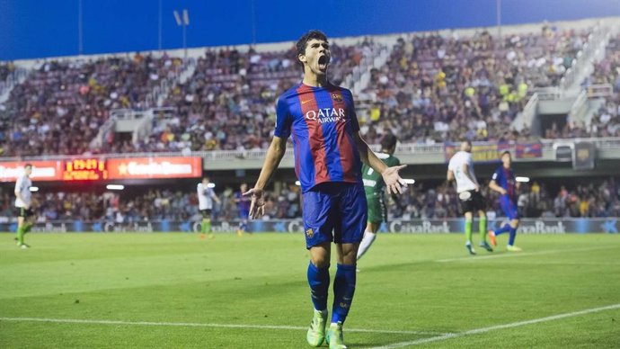 Carlos Aleñá amb el FC Barcelona