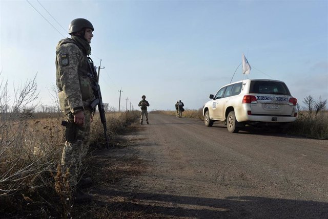 Un militar ucraniano en el este de Ucrania