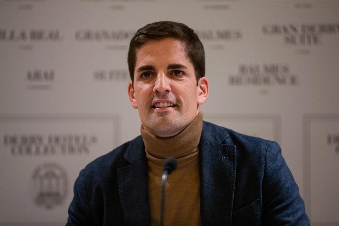 Robert Moreno, exseleccionador español de fútbol.