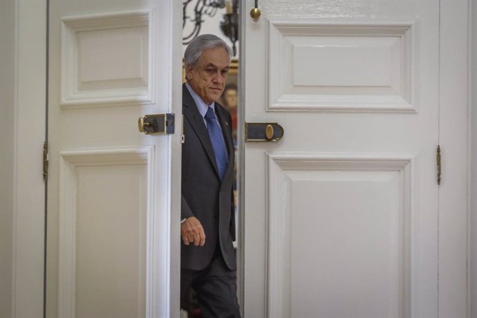 Chile.- Piñera defiende la labor de Carabineros de Chile pero reconoce "atropell