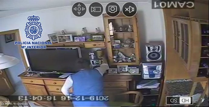 Policía Nacional detiene en Cartagena una empleada doméstica por robar dinero a un octogenario