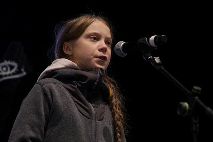La activista sueca Greta Thunberg interviene en la Marcha por el Clima que recorre las calles del centro de Madrid a 6 de diciembre de 2019