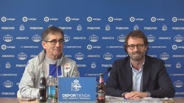 El nuevo entrenador del Deportivo, Fernando Vázquez, en su presentación oficial en la temporada 2019-20