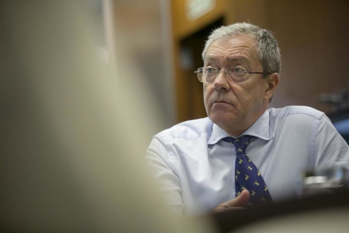 Entrevista de Europa Press Andalucía al Consejero de Economía, Conocimiento, Empresas y Universidad de la Junta de Andalucía, Rogelio Velasco. En Sevilla, a 21 de diciembre de 2019.