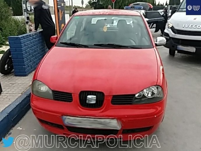 Imagen del turismo intervenido por la Policía Local