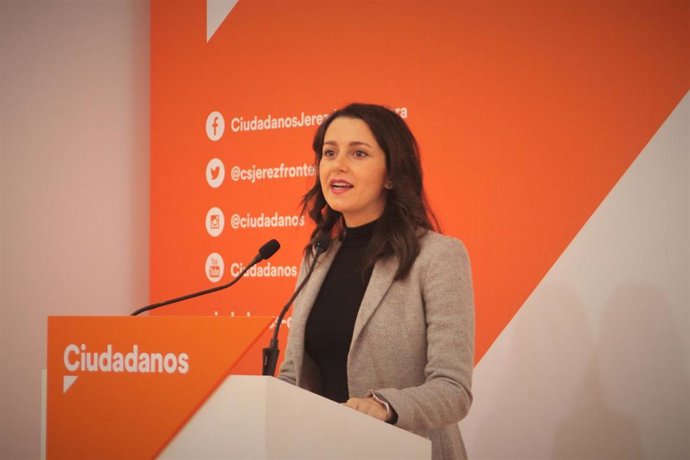 Inés Arrimadas en rueda de prensa en Jerez