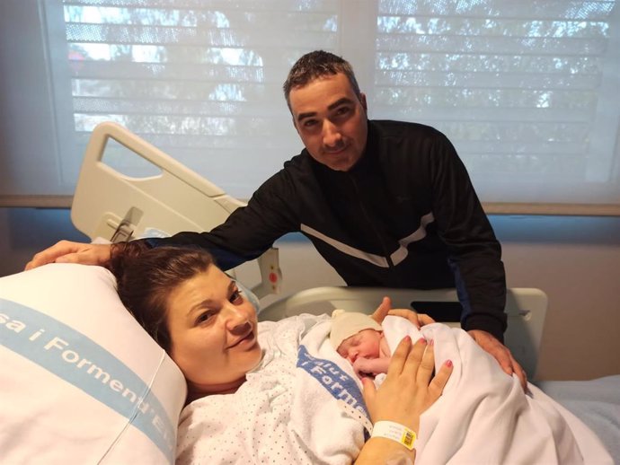 Ainhoa, primera bebé del 2020 en Pitiusas