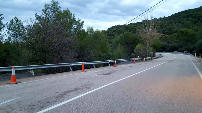 Ayuntamiento de Pareja denuncia el estado de la N-204 por la reiteración de accidentes.