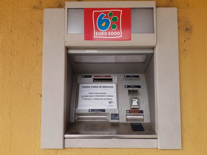 El cajero de la localidad leonesa de Hospital de Órbigo que ha sido cerrado.