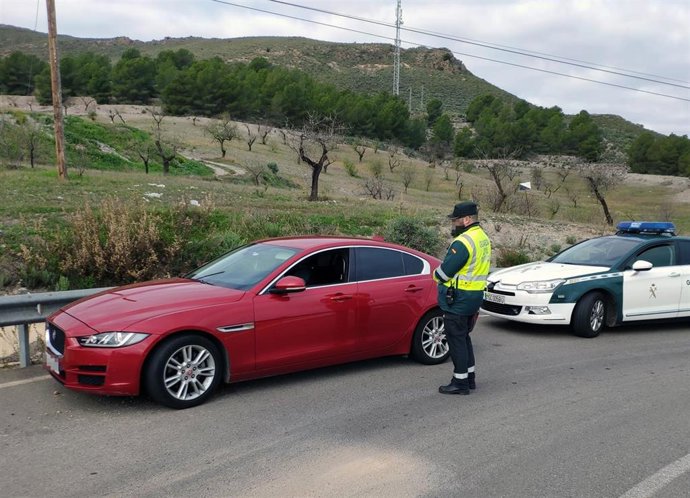 La Guardia Civil Investiga A Un Conductor Por Circular Casi Al Doble De La Velocidad Máxima Permitida
