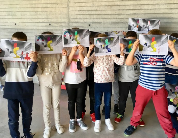 Un grupo de niños en una de las actividades