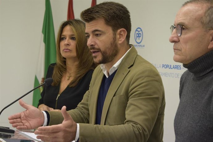 Beltrán Pérez en rueda de prensa