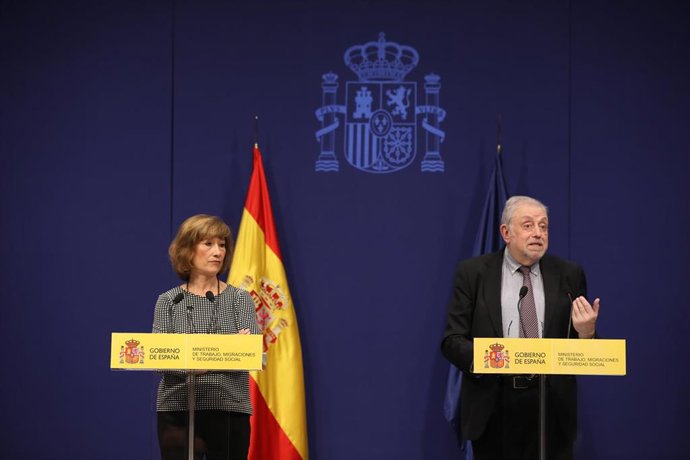 La secretaria de Estado de Empleo en funciones, Yolanda Valdeolivas y el secretario de Estado de la Seguridad Social en funciones, Octavio Granado.