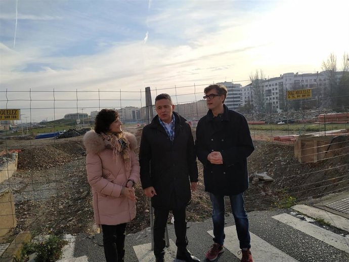 Conrado Escobar (PP) critica la paralización de las obras del nudo de Vara de Rey