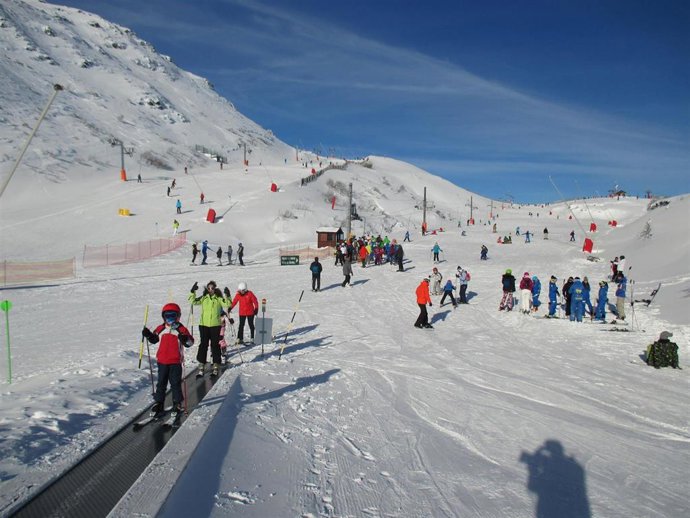 Estación de esquí de San Isidro dependiente de la Diputación de León.