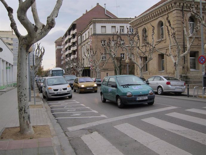Una De Las Principales Calles De Huesca.