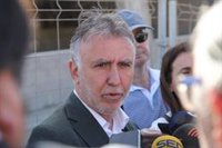 Torres afirma que el repunte de pateras en Canarias exige la aplicación de "medidas suplementarias"