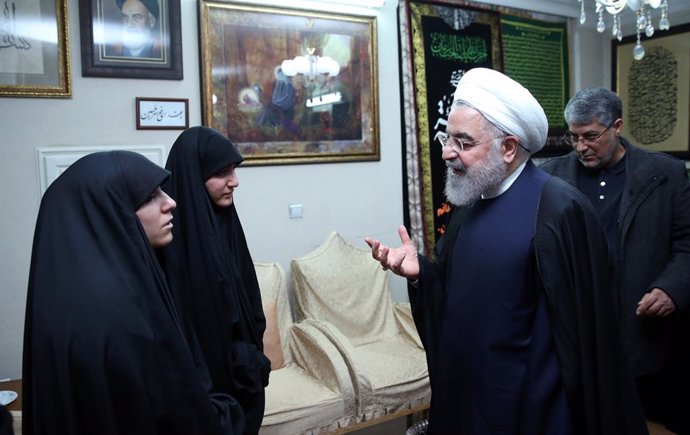 Hasán Rohani visita a la familia del fallecido general Qasem Soleimani