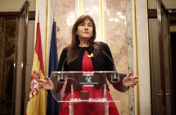 La portaveu parlamentria de Junts per Catalunya (JxCat), Laura Borrs, ofereix una roda de premsa al Congrés.