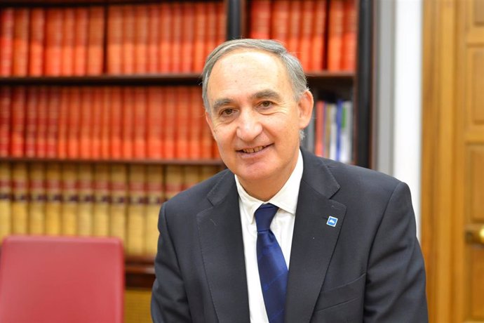 El rector de la UVA, Antonio Largo Cabrerizo